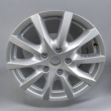 Load image into Gallery viewer, 1x Alufelge 18 Zoll 8.0&quot; 5x130 53ET Silber 7P5601025T Porsche Cayenne Rim Wheel