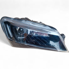 Load image into Gallery viewer, Frontscheinwerfer Skoda Superb III 3V1941016B Xenon Rechts Headlight