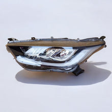 Load image into Gallery viewer, Frontscheinwerfer Toyota Yaris Links Scheinwerfer Headlight