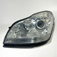 Laden Sie das Bild in den Galerie-Viewer, Frontscheinwerfer Mercedes-Benz X164 Xenon Links Scheinwerfer Headlight SCH4679523969yq