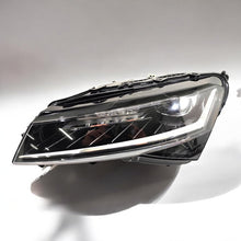 Laden Sie das Bild in den Galerie-Viewer, Frontscheinwerfer Skoda Superb III 3V1941015D Full LED Links Headlight