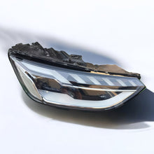 Laden Sie das Bild in den Galerie-Viewer, Frontscheinwerfer Audi A4 B9 8W0941034D Rechts Scheinwerfer Headlight