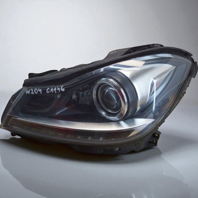 Frontscheinwerfer Mercedes-Benz W204 A2048204539 Xenon Rechts oder Links SCH8349884089or