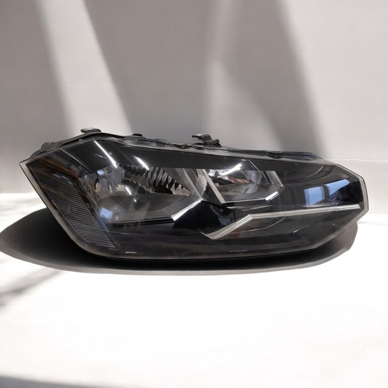 Frontscheinwerfer VW Polo 2G1941006 Rechts Scheinwerfer Headlight