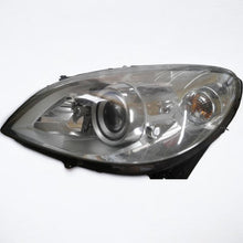 Laden Sie das Bild in den Galerie-Viewer, Frontscheinwerfer Mercedes-Benz 1698205161 Xenon Ein Stück (Rechts oder Links) SCH9910157129wl