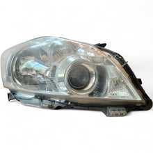 Laden Sie das Bild in den Galerie-Viewer, Frontscheinwerfer Toyota Auris 81110-02A40 Rechts Scheinwerfer Headlight