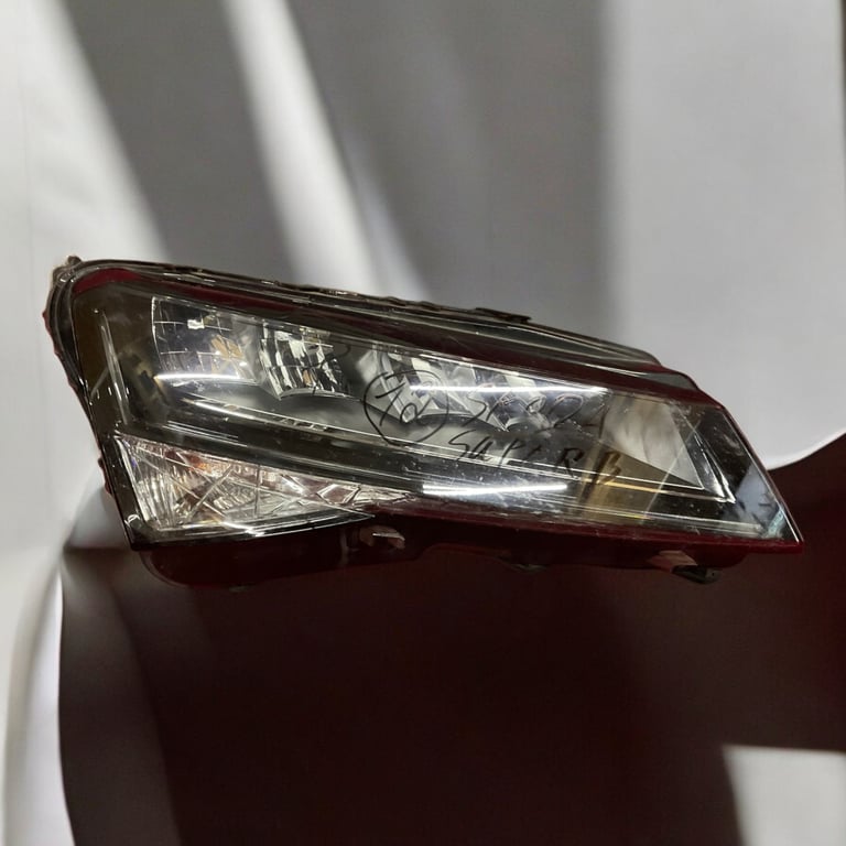 Frontscheinwerfer Skoda Superb III 3V1941016C Full LED Rechts Headlight