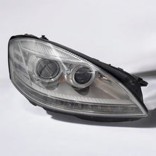 Load image into Gallery viewer, Frontscheinwerfer Mercedes-Benz W221 A2218206059 LED Rechts Headlight