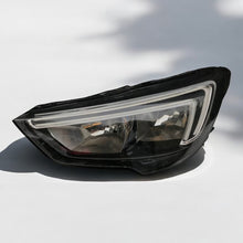 Load image into Gallery viewer, Frontscheinwerfer Opel Crossland X 13467967 LED Links Scheinwerfer Headlight