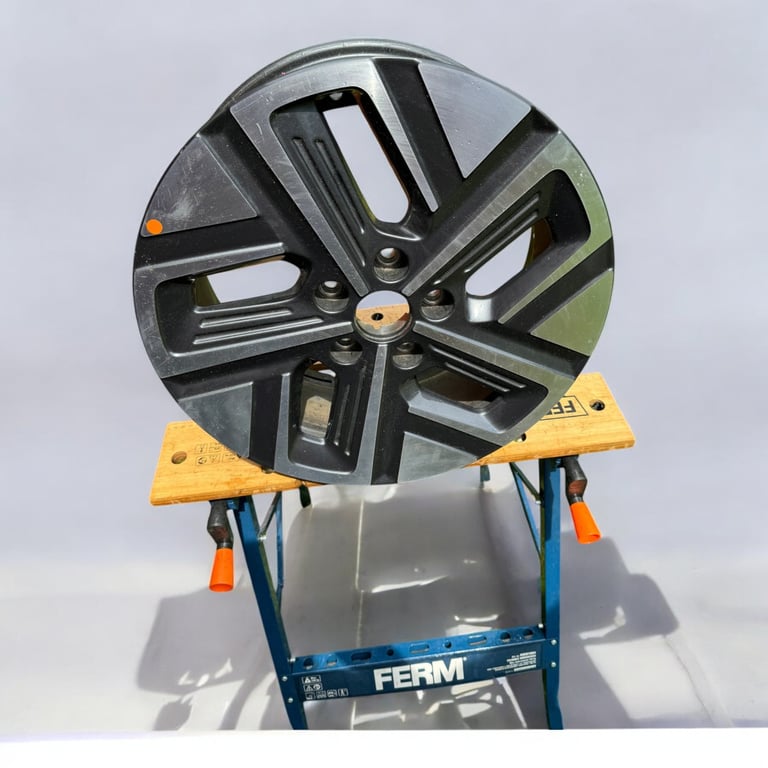 1x Alufelge 17 Zoll 7.0" 5x114.3 50ET Glanz Graphit 52910-DD100 Hyundai Kona Mg