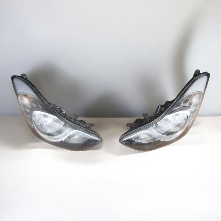 Frontscheinwerfer Hyundai Elantra Rechts Scheinwerfer Headlight