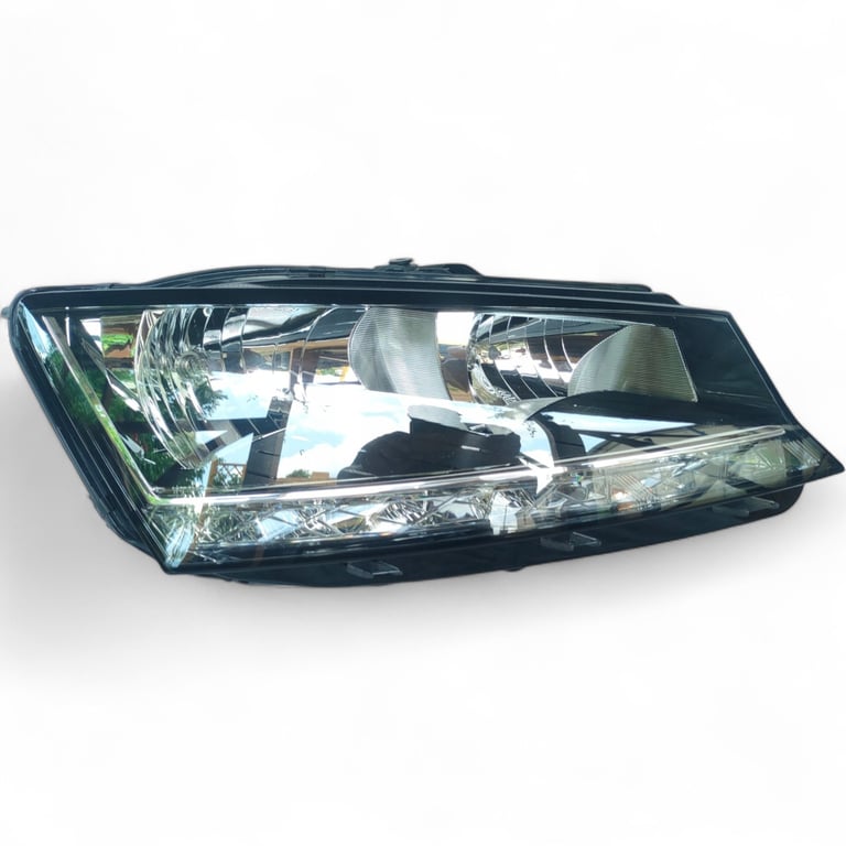 Frontscheinwerfer Skoda Fabia III 6V1941016D Rechts Scheinwerfer Headlight SCH7414902203dy