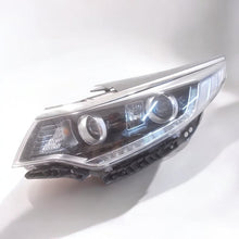 Load image into Gallery viewer, Frontscheinwerfer Kia Optima 92101D4070 Xenon Links Scheinwerfer Headlight