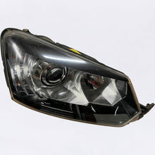 Laden Sie das Bild in den Galerie-Viewer, Frontscheinwerfer Skoda Yeti 5l 5L1941016C Xenon Rechts Scheinwerfer Headlight