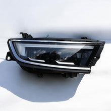 Laden Sie das Bild in den Galerie-Viewer, Frontscheinwerfer Opel Astra L 9855316880 LED Rechts Scheinwerfer Headlight