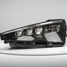 Laden Sie das Bild in den Galerie-Viewer, Frontscheinwerfer Skoda Scala 657941015A LED Links Scheinwerfer Headlight SCH2355300117jw