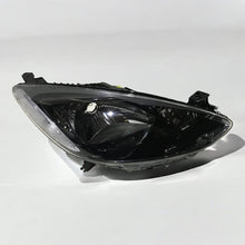 Laden Sie das Bild in den Galerie-Viewer, Frontscheinwerfer Mazda III Rechts Scheinwerfer Headlight SCH7145110426nv