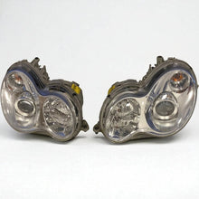 Laden Sie das Bild in den Galerie-Viewer, Frontscheinwerfer Mercedes-Benz W203 030116627715 A2038203559 Xenon Vorderseite SCH6272138705uz