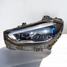 Laden Sie das Bild in den Galerie-Viewer, Frontscheinwerfer Mercedes-Benz W206 A2069067903 LED Links Headlight SCH3177582147je