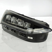 Laden Sie das Bild in den Galerie-Viewer, Frontscheinwerfer Ford Focus NX7B-13E014-CD Full LED Rechts Headlight SCH9615344950oe