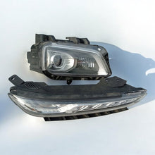 Laden Sie das Bild in den Galerie-Viewer, Frontscheinwerfer Hyundai Kona J9921-21120 Ein Satz Scheinwerfer Headlight SCH2212431938uj