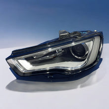 Laden Sie das Bild in den Galerie-Viewer, Frontscheinwerfer Audi A3 8V0941005 Links Scheinwerfer Headlight