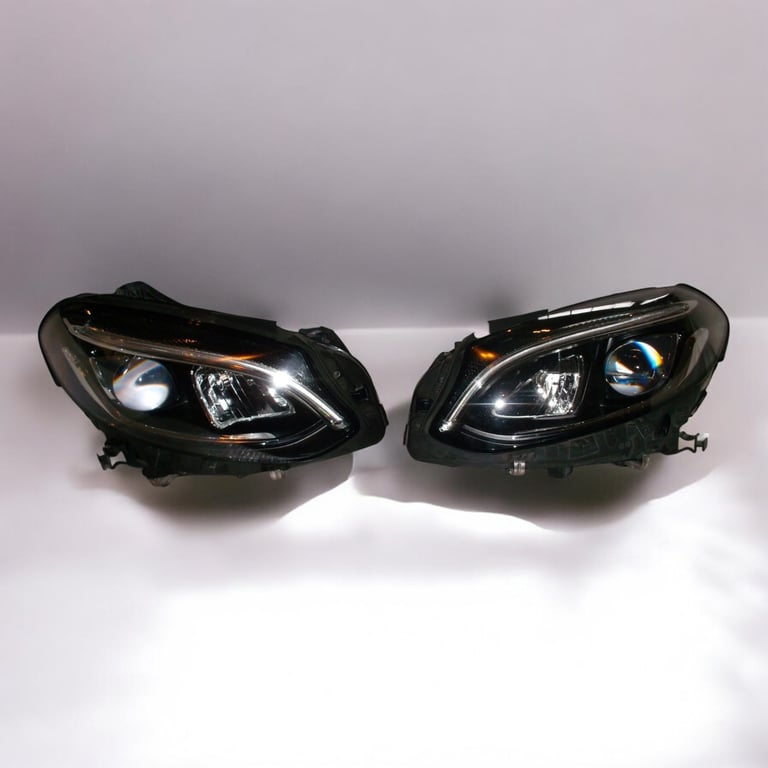 Frontscheinwerfer Mercedes-Benz W246 A2469066201 A2469066101 Rechts oder Links SCH6274739420be