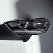 Load image into Gallery viewer, Frontscheinwerfer VW Sportsvan 517941005A Links Scheinwerfer Headlight
