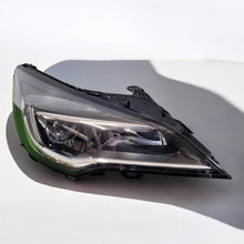 Laden Sie das Bild in den Galerie-Viewer, Frontscheinwerfer Opel Astra K 39111144 Rechts Scheinwerfer Headlight