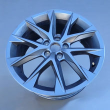 Load image into Gallery viewer, 1x Alufelge 18 Zoll 7.5&quot; 5x112 51ET Glanz Silber 5F0601025 Seat Leon Rim Wheel