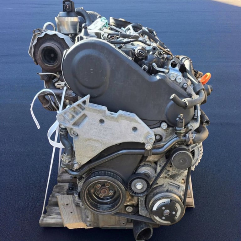 Motor Seat Skoda VW CFH 2.0 TDI 131TKm 2011 Diesel Engine Komplett
