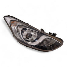 Laden Sie das Bild in den Galerie-Viewer, Frontscheinwerfer Hyundai I30 92102-A6100 Rechts Scheinwerfer Headlight SCH6305031448dv