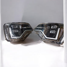 Laden Sie das Bild in den Galerie-Viewer, Frontscheinwerfer Kia Niro 92101-AT LED Ein Satz Scheinwerfer Headlight