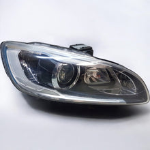 Load image into Gallery viewer, Frontscheinwerfer Volvo S60 V60 31420262 Xenon Rechts Scheinwerfer Headlight SCH1918468868jv