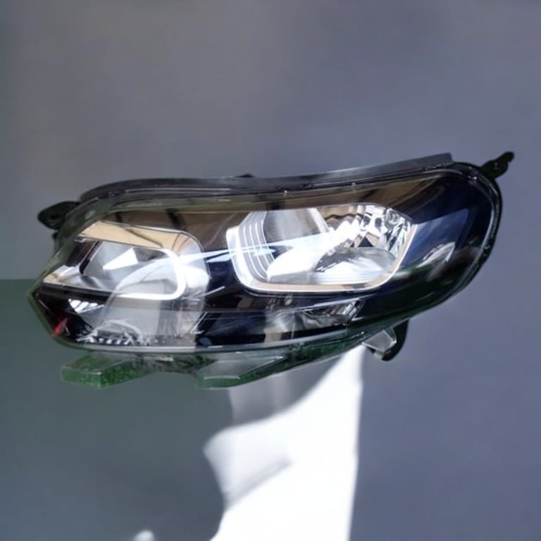 Frontscheinwerfer Opel Zafira C Vivaro 9808567780-00 Links Headlight