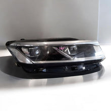 Laden Sie das Bild in den Galerie-Viewer, Frontscheinwerfer VW Touareg 761941774 Ein Stück (Rechts oder Links) Headlight SCH9015059780sj