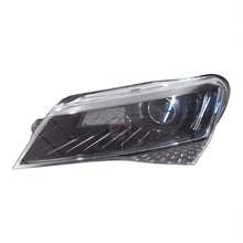 Laden Sie das Bild in den Galerie-Viewer, Frontscheinwerfer Skoda Superb III 3V1941015B Xenon Links Scheinwerfer Headlight