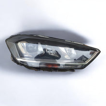 Load image into Gallery viewer, Frontscheinwerfer Ford Golf Sportsvan 517941032B Xenon Rechts Headlight