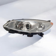 Laden Sie das Bild in den Galerie-Viewer, Frontscheinwerfer Mazda Premacy C513-51040 Xenon Links Scheinwerfer Headlight