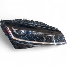 Laden Sie das Bild in den Galerie-Viewer, Frontscheinwerfer Skoda Superb III 3V1941016D Full LED Rechts Headlight