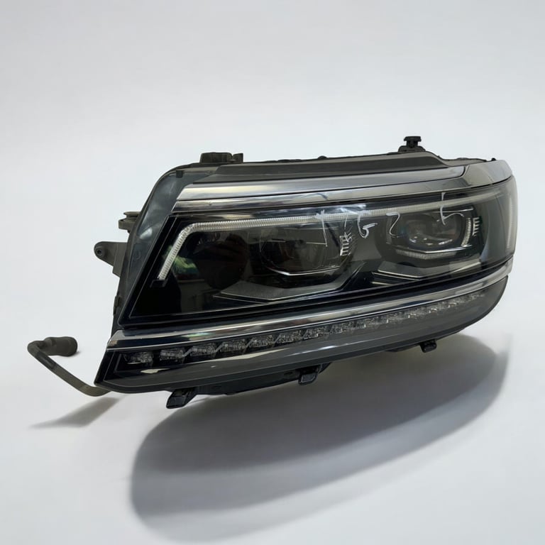 Frontscheinwerfer VW Tiguan 5NB941081A Ein Stück (Rechts oder Links) Headlight