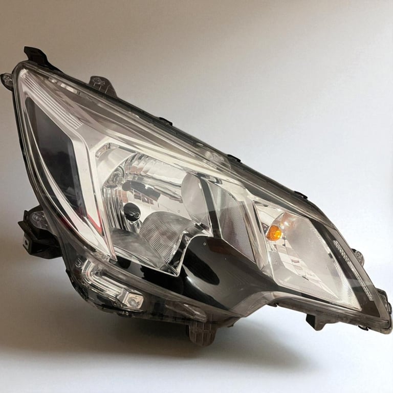 Frontscheinwerfer Mitsubishi Space Star 8301D446 Rechts Scheinwerfer Headlight