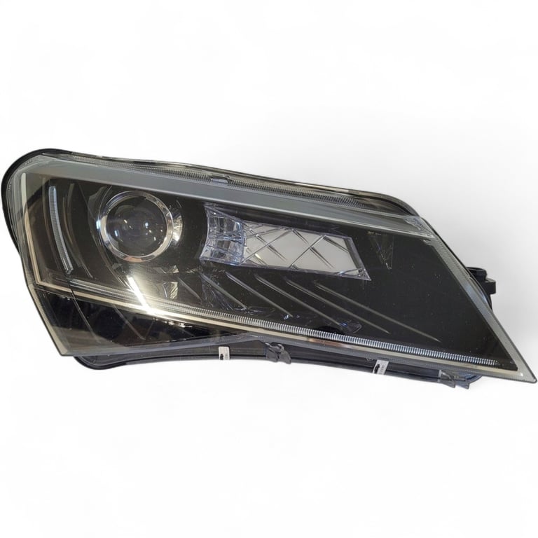 Frontscheinwerfer Skoda Superb III 3V1941016A LED Rechts Scheinwerfer Headlight