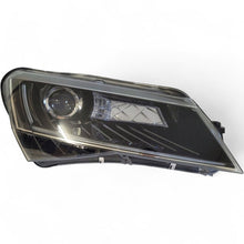 Laden Sie das Bild in den Galerie-Viewer, Frontscheinwerfer Skoda Superb III 3V1941016A LED Rechts Scheinwerfer Headlight