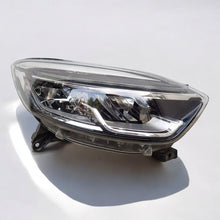 Laden Sie das Bild in den Galerie-Viewer, Frontscheinwerfer Renault Captur 260107244R Full LED Rechts Headlight