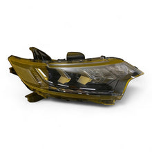 Laden Sie das Bild in den Galerie-Viewer, Frontscheinwerfer Mitsubishi Outlander III 8301D3-32 LED Rechts Headlight