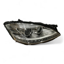 Laden Sie das Bild in den Galerie-Viewer, Frontscheinwerfer Mercedes-Benz W221 A2218206659 Bi-Xenon Rechts Headlight SCH3759512846tc