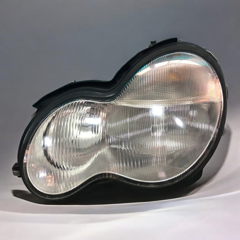 Frontscheinwerfer Mercedes-Benz W203 Links Scheinwerfer Headlight SCH9935954092uf