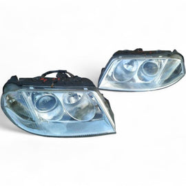Frontscheinwerfer VW Passat Ein Satz Scheinwerfer Headlight SCH9470732757wv