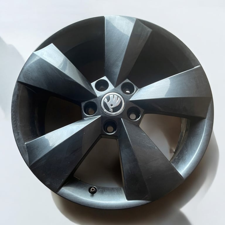 1x Alufelge 17 Zoll 6.5" 5x112 565601025AA Skoda Kodiaq Rim Wheel